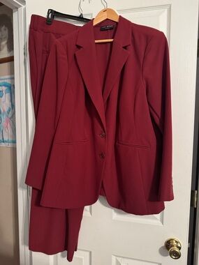 Lane Bryant Wine Perfect Drape Suit Jacket (16)and Trousers (18S)